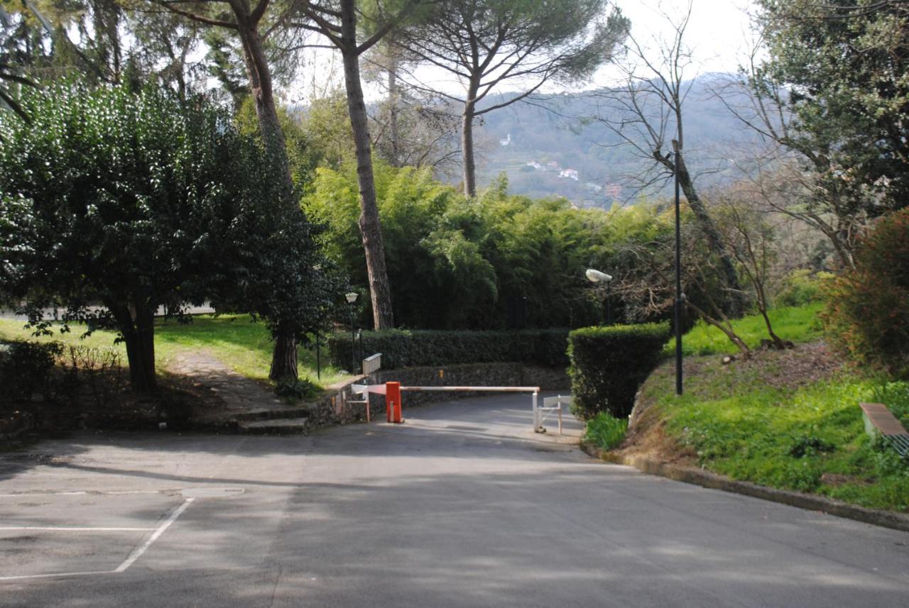Raggio Di Sole - Pool, Tennis, Parking, Sea View & Relax Rapallo Exterior photo